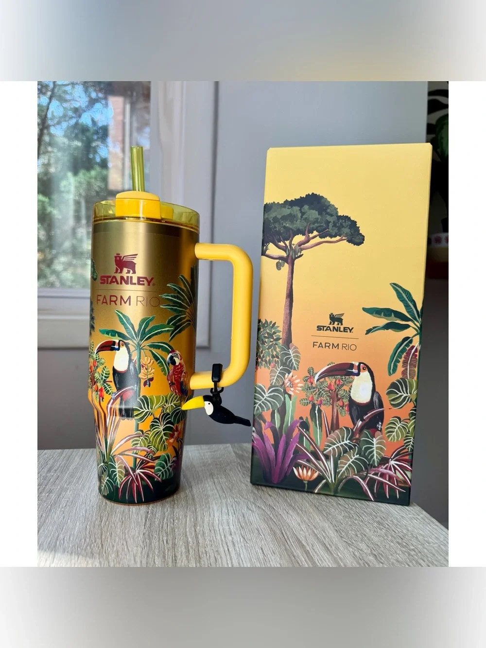 Stanley 1913 x FARM Rio Quencher® H2.0 Flowstate Tumbler 30 OZ Tropical Woods